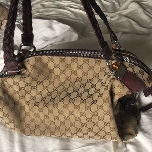 Limited area lease Gucci Hobo